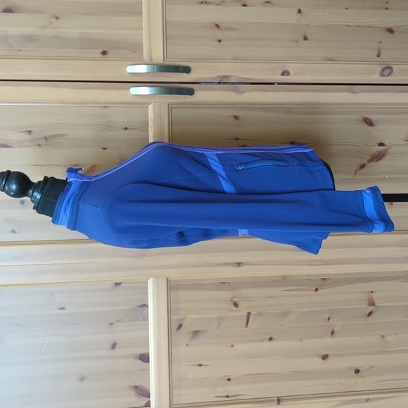 Vintage Lululemon  Full Zip Jacket in EUC Size 6 - Picture 4 of 13